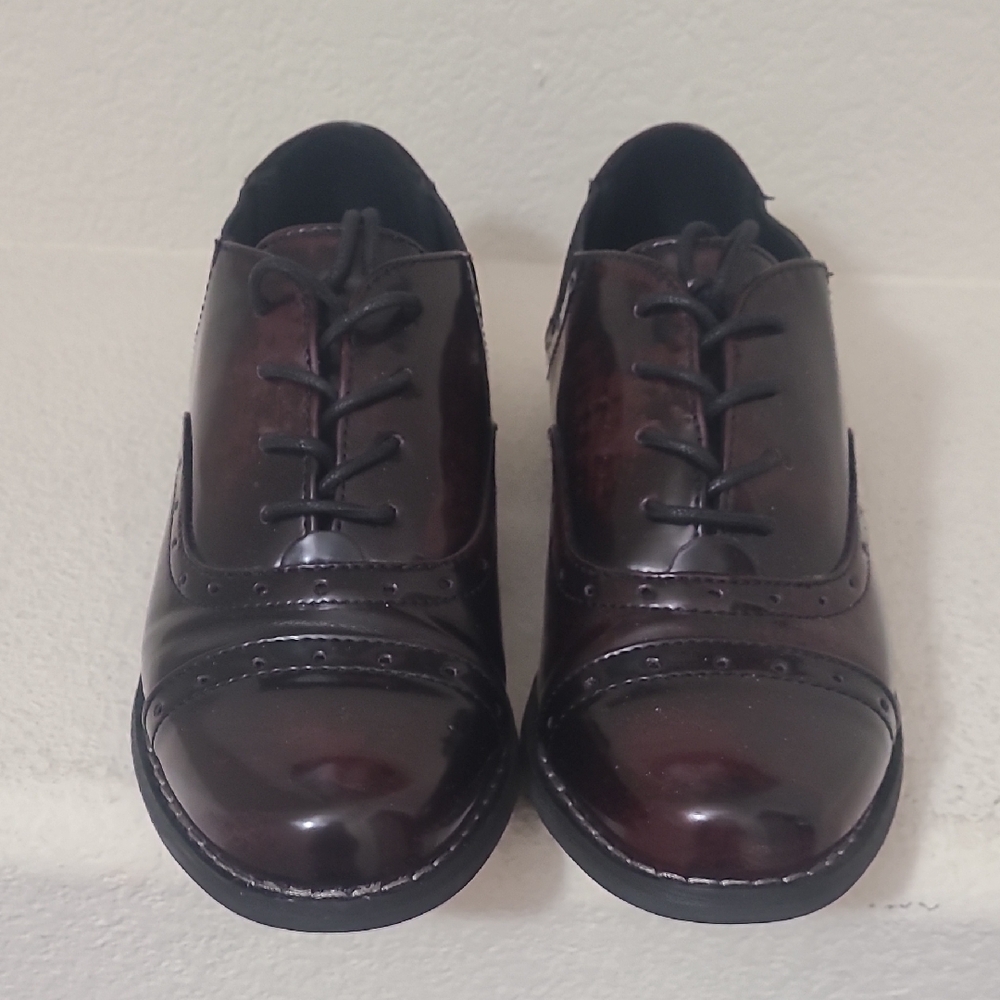 Women's Burgandy Faux Leather Dress Shoes